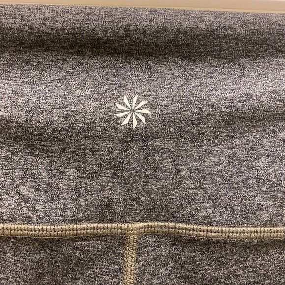 Athleta grey and white colorblock leggings- Xsmall - Picture 6 of 6